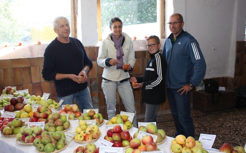 Ein Markt Rund Um Apfel Und Birne Gnotzheim Nordbayern De