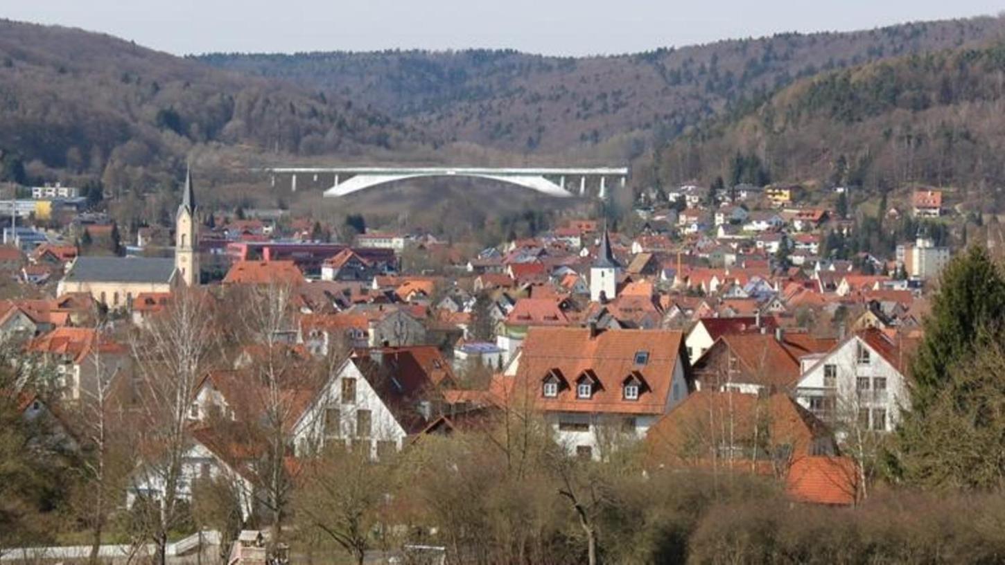 Brücke über Eschlipper Tal entsetzt BI