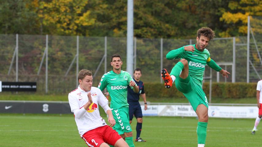 Die SpVgg Greuther Fürth und RB Salzburg haben sich am Donnerstag im oberbayerischen Heimstetten mit 1:1 getrennt.