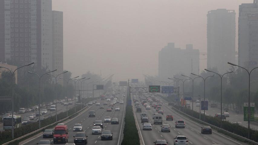 Blech, Smog, Chaos: Stau-Horror in China 