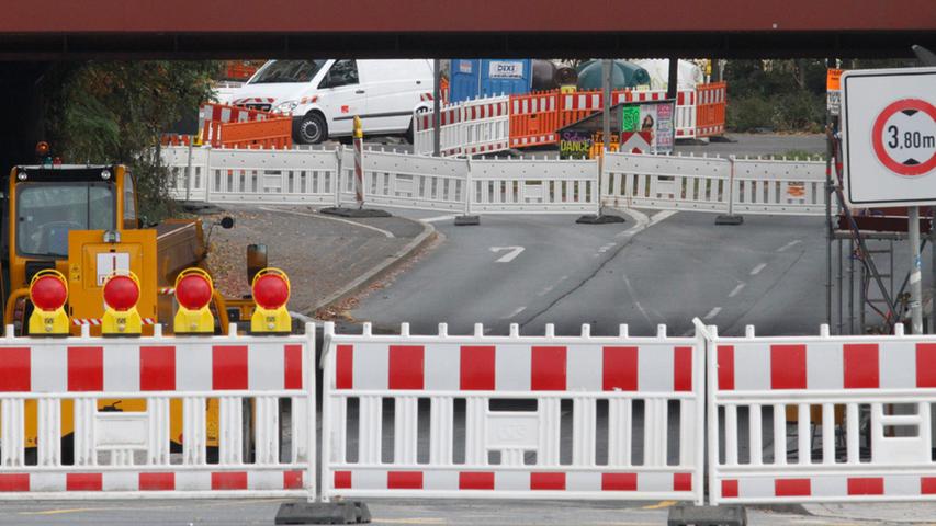 Super-Stau wegen Brückenabriss: St. Leonhard versinkt im Verkehr