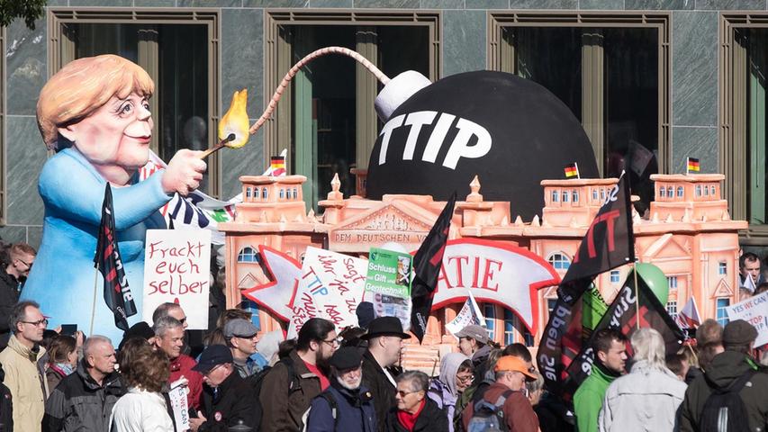 Gegen TTIP und Ceta: Hunderttausende demonstrieren in Berlin