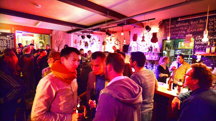 Elf Bars und jede Menge Musik beim Altstadtkarussell in Erlangen 
