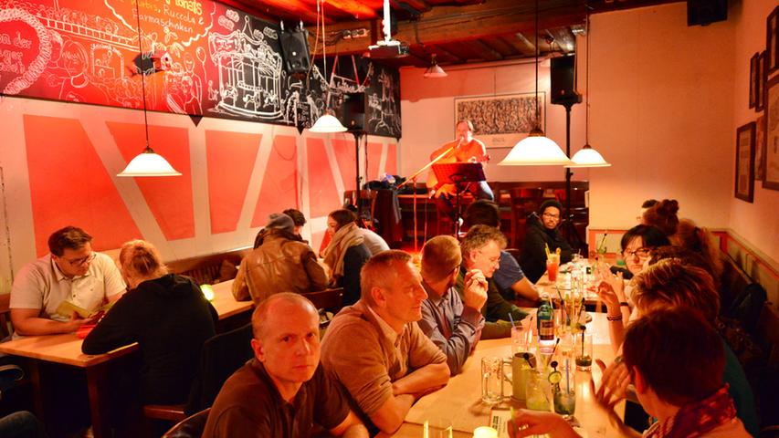Elf Bars und jede Menge Musik beim Altstadtkarussell in Erlangen 