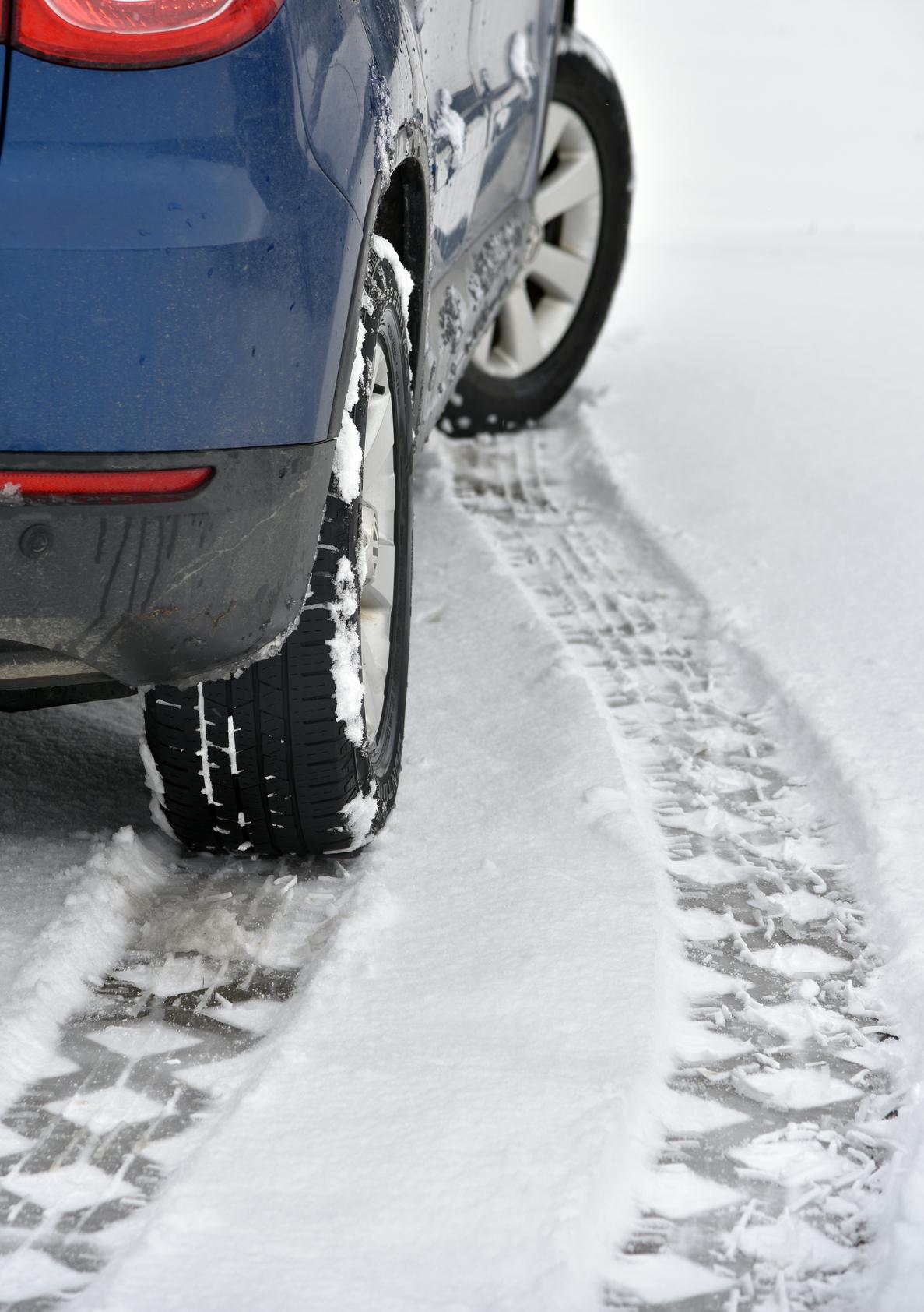 Wenn's Dunkel Und Glatt Wird: Tipps Fürs Autofahren Im Winter | Nordbayern