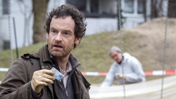 Ebenfalls 4400 Euro würde Peter Faber erhalten, der in Dortmund Verbrechen aufdeckt.
