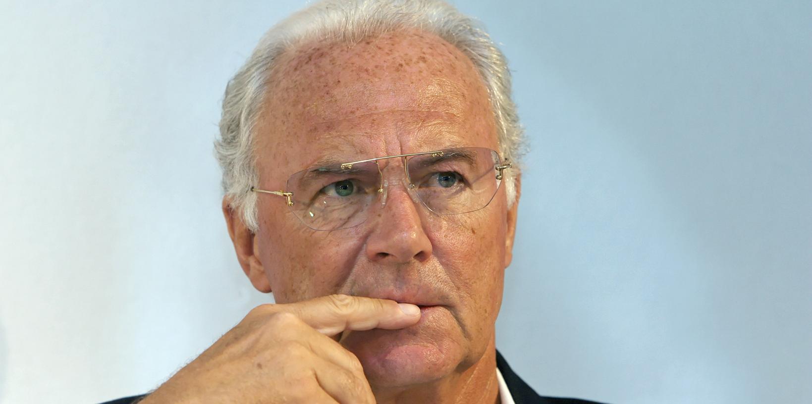 Franz Beckenbauer steht weiter im Fokus. Dennoch: Freshfields sieht keine Beweise für einen Stimmenkauf.