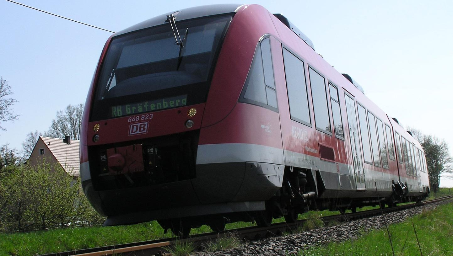 Bundestagsabgeordneter Burkert fordert aufgrund der Gräfenbergbahn-Pannen, dass der Betrieb auf emissionsfreie Züge umgestellt werden sollte.