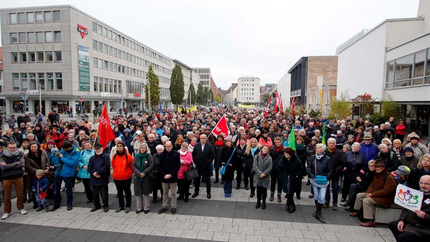 "Nürnberg hält zusammen": Demo gegen Kundgebung der AfD