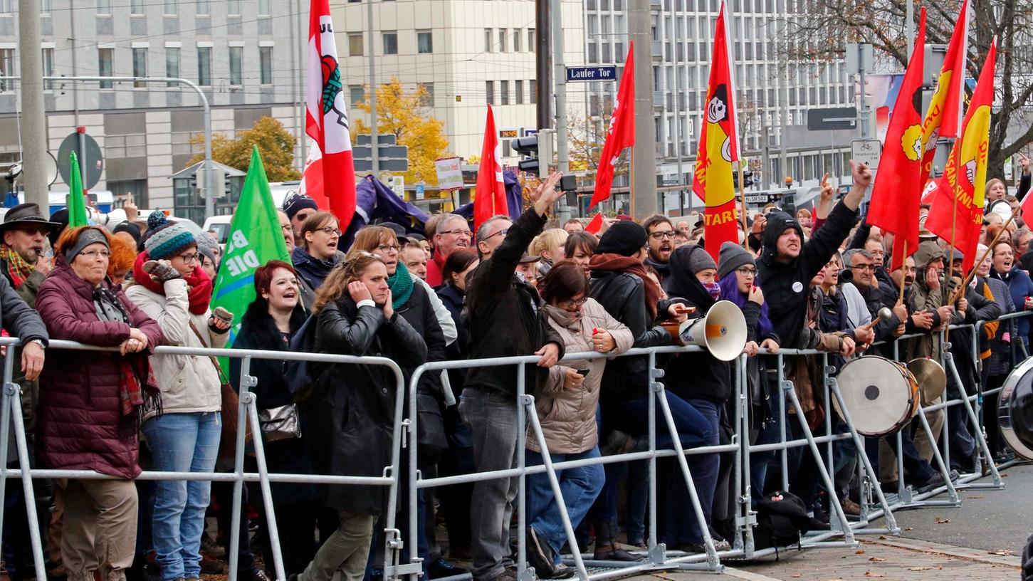 Am Sonntag, 11. März, findet auf dem Jakobsplatz eine Gegenkundgebung zum Treffen von Pegida Nürnberg statt. Am Sonntag, 11. März, findet auf dem Jakobsplatz eine Gegenkundgebung zum Treffen von Pegida Nürnberg statt.