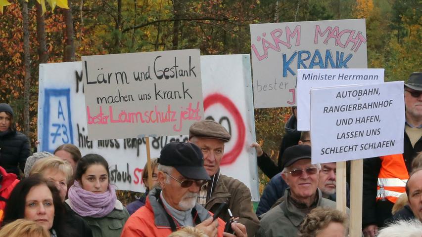"Lärm macht krank": Anwohner fordern Schutz vor Frankenschnellweg