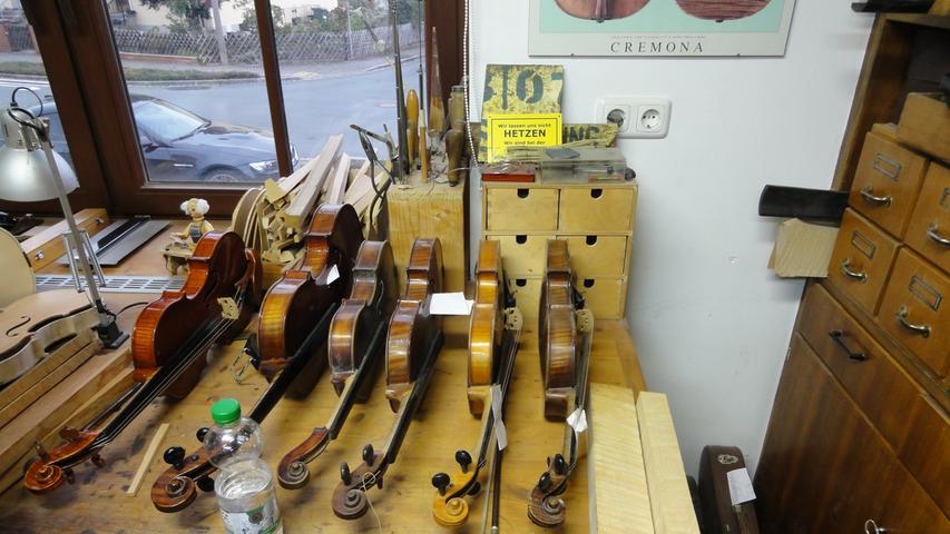 Tag der offenen Werkstatttür: Gitarren und Geigen in Bubenreuth