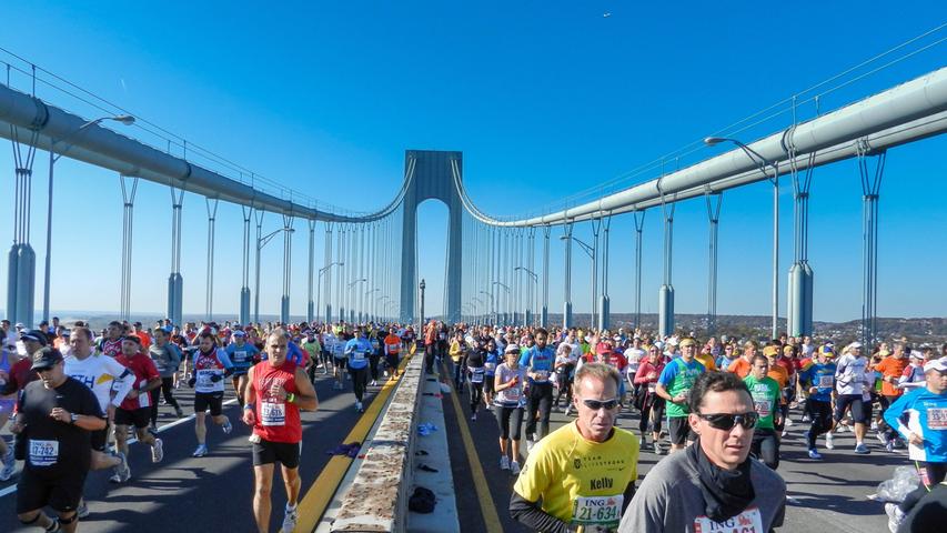 Auf der Verrazano-Brücke. Impressionen vom New York Marathon 2014