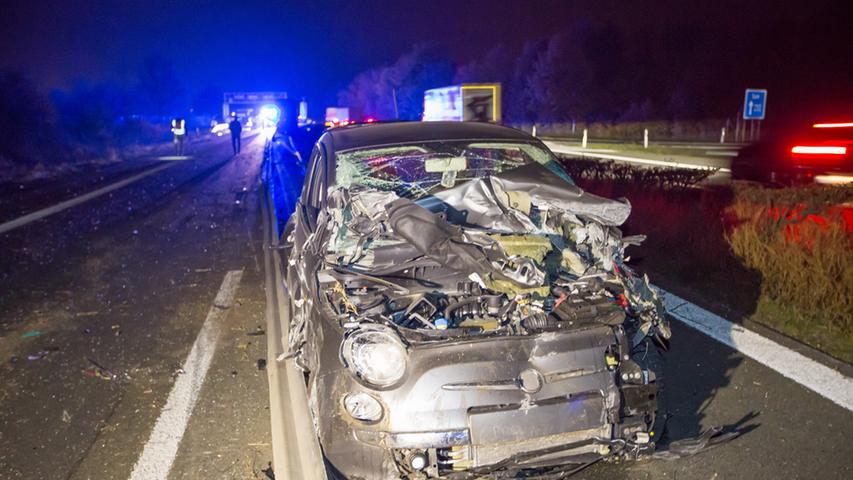 Hoher Schaden: Lkw durchbricht auf der A73 die Mittelleitplanke