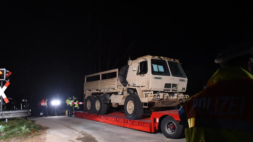 Das Militärfahrzeug der US-Armee blieb unbeschädigt, mittlerweile wurde es zu den "Tower Barracks" in Grafenwöhr gebracht.