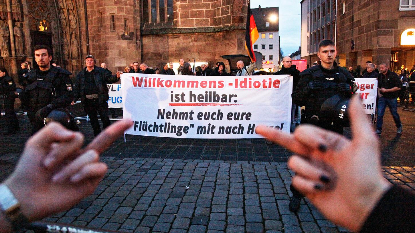 "Die Rechte" plant für Samstag eine mobile Kundgebung in Langwasser in Nürnberg. "Die Rechte" plant für Samstag eine mobile Kundgebung in Langwasser in Nürnberg.