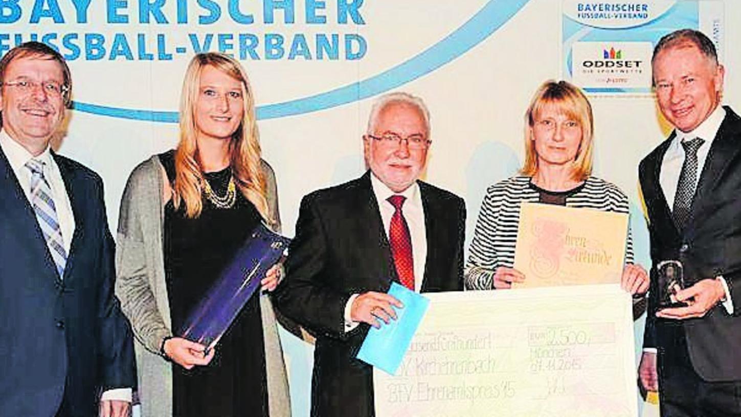 Fußball-Ehrenamtspreis geht nach Kirchehrenbach