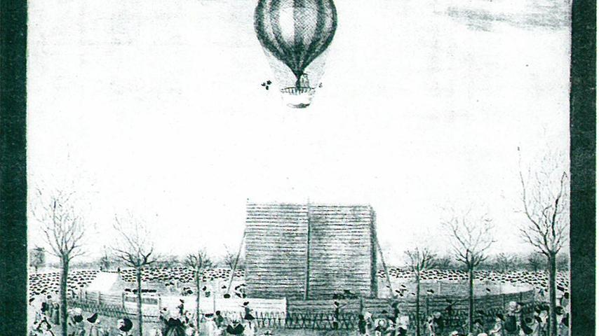 Etwa 50.000 bis 60.000 Zuschauer - circa das Doppelte der Stadtbevölkerung - verfolgten das Spektakel, als der Franzose Jean Pierre Blanchard am 12. November 1778 vom Judenbühl aus zu seiner 28. Luftreise mit einem Heißluftballon aufstieg. Der um 11.26 Uhr gestartete Ballon landete um 12.15 Uhr südwestlich von Boxdorf.