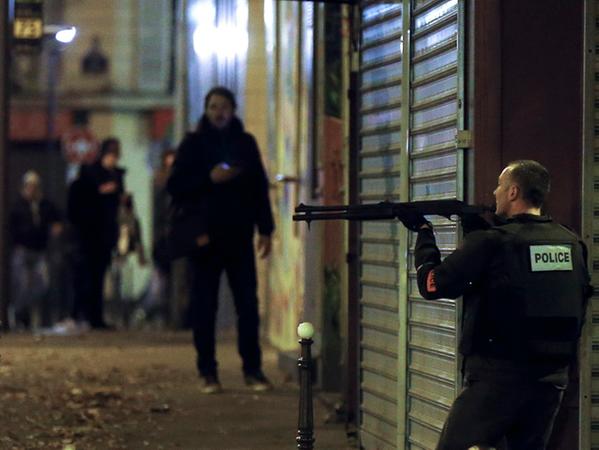Ziele der Anschläge waren neben dem Konzertsaal im 10. Arrondissement auch drei Cafés und Restaurants in der Nähe.