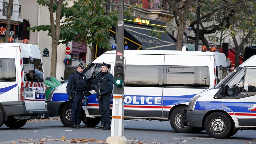 Eine Nation unter Schock: Terrorserie in Paris erschüttert Frankreich