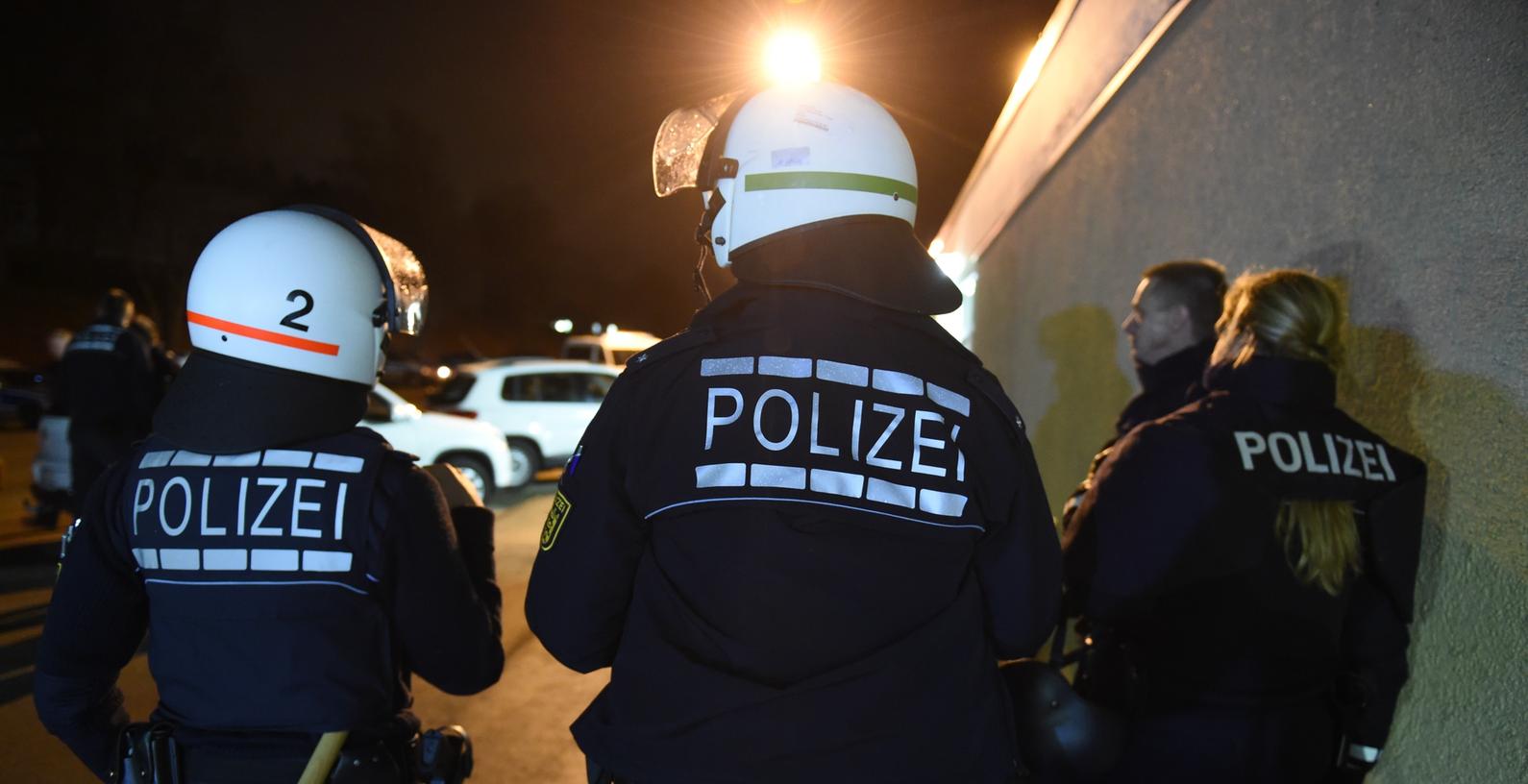 Die Zahl der Angriffe auf bayerische Flüchtlingsunterkünfte nimmt zu. 2016 stiegen die registrierten Fälle im Vergleich zum Vorjahr.