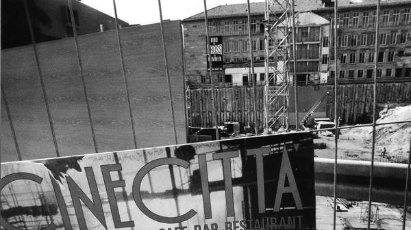 Das Cinecitta öffnete seine Pforten am 18. Oktober 1995. Gefeiert wurde mit Feuerwerk und kostenlosen Filmvorführungen.