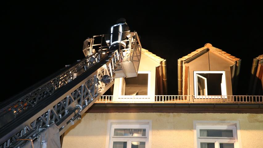 Tödlicher Brand in Schwabacher Dachwohnung
