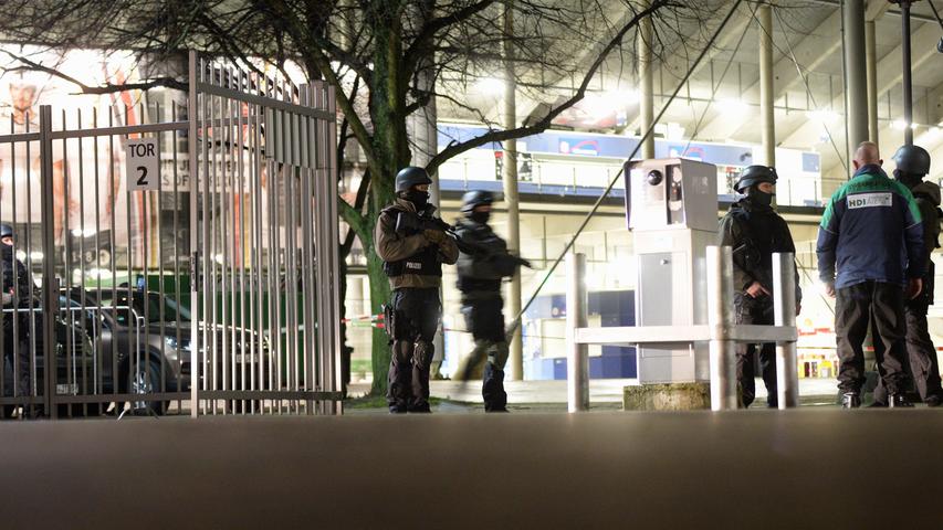Terrorwarnung bei DFB-Länderspiel: Hannovers Stadion evakuiert