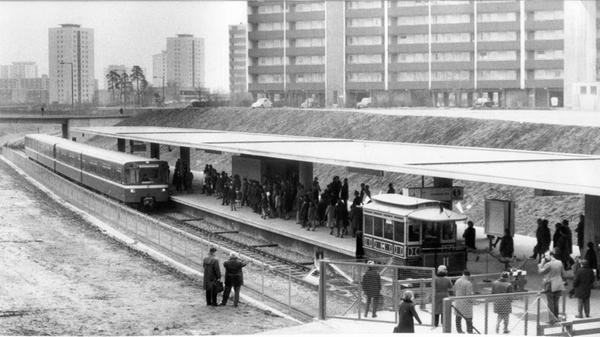 Nach knapp fünf Jahren Bauzeit, am 1. März 1972, war es dann soweit.