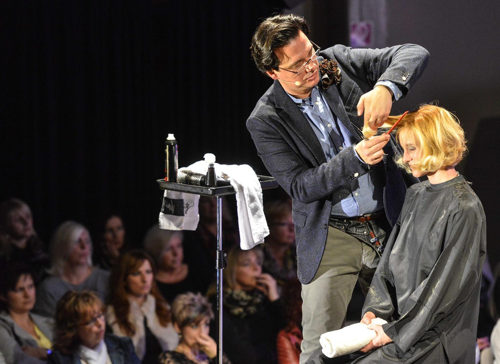 Friseur Innung Mittelfranken Sud Prasentiert Herbst Winter Mode Roth Hilpoltstein Nordbayern