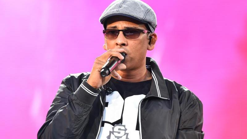 Der umstrittene Sänger Xavier Naidoo darf nicht in Hof auftreten. Der umstrittene Sänger Xavier Naidoo darf nicht in Hof auftreten.