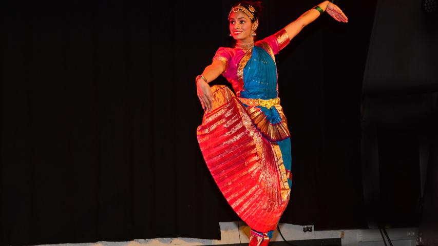 Besucher entdecken beim India-Fest das Land der tausend Farben
