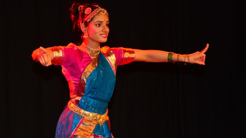 Besucher entdecken beim India-Fest das Land der tausend Farben