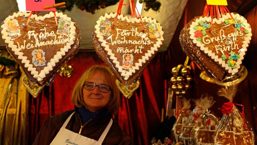 Besinnliche Zeit: Der Fürther Weihnachtsmarkt ist eröffnet