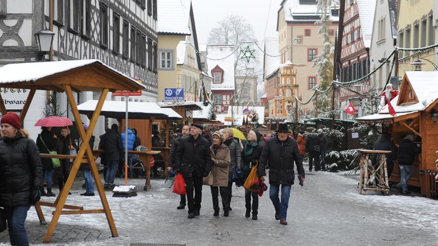Pünktlich einen Tag vor dem ersten Advent, verwandelte sich die Forchheimer Innenstadt am Samstag wieder in eine Weihnachtsstadt.