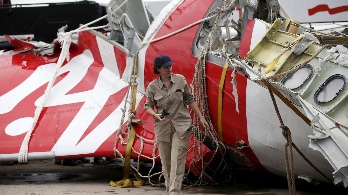 162 Menschen waren an Bord des Unglücksfluges AirAsia QZ8501 - keiner überlebte den Absturz.