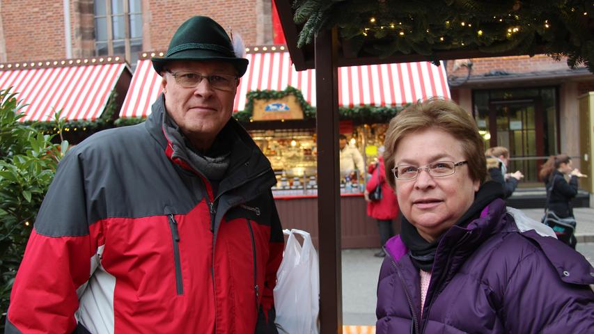 Christkindlesmarkt 2015: Die Besucher am 2. Dezember