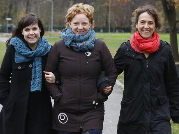 Lisa Susu Hahn, Eva Sünderhauf und Kathrin Walther (von links) bilden das Redaktionsteam.