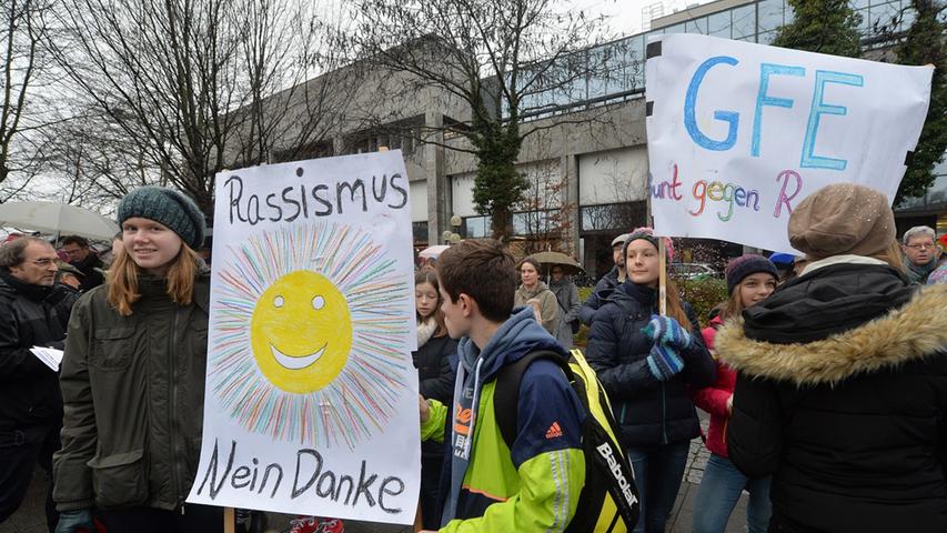 Aktion Courage: Demo für Menschenwürde in Erlangen