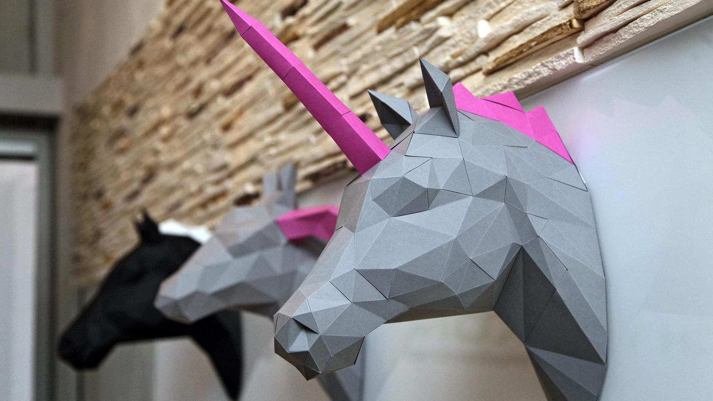 Einhorn, Giraffe oder Pferd: Je nach Bastelset kann man sich bei "PaperShape" verschiedene Tiere in diversen Farbzusammensetzungen aussuchen.