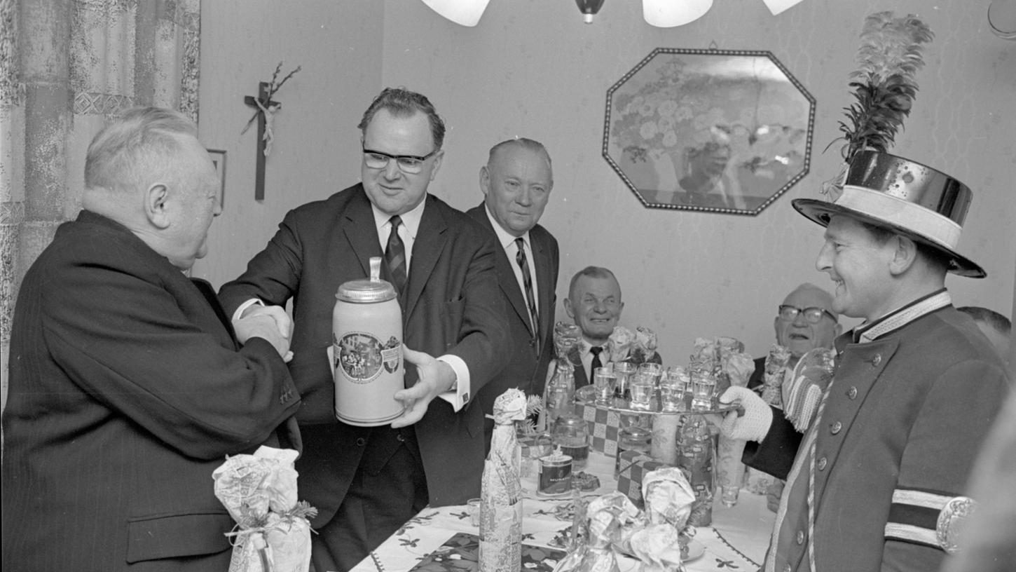 25. Dezember 1965: Minister mit Kutsche
