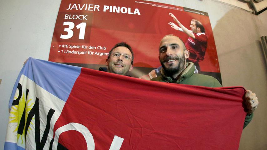 Legende in Block 31: Pinola verewigt sich beim FCN