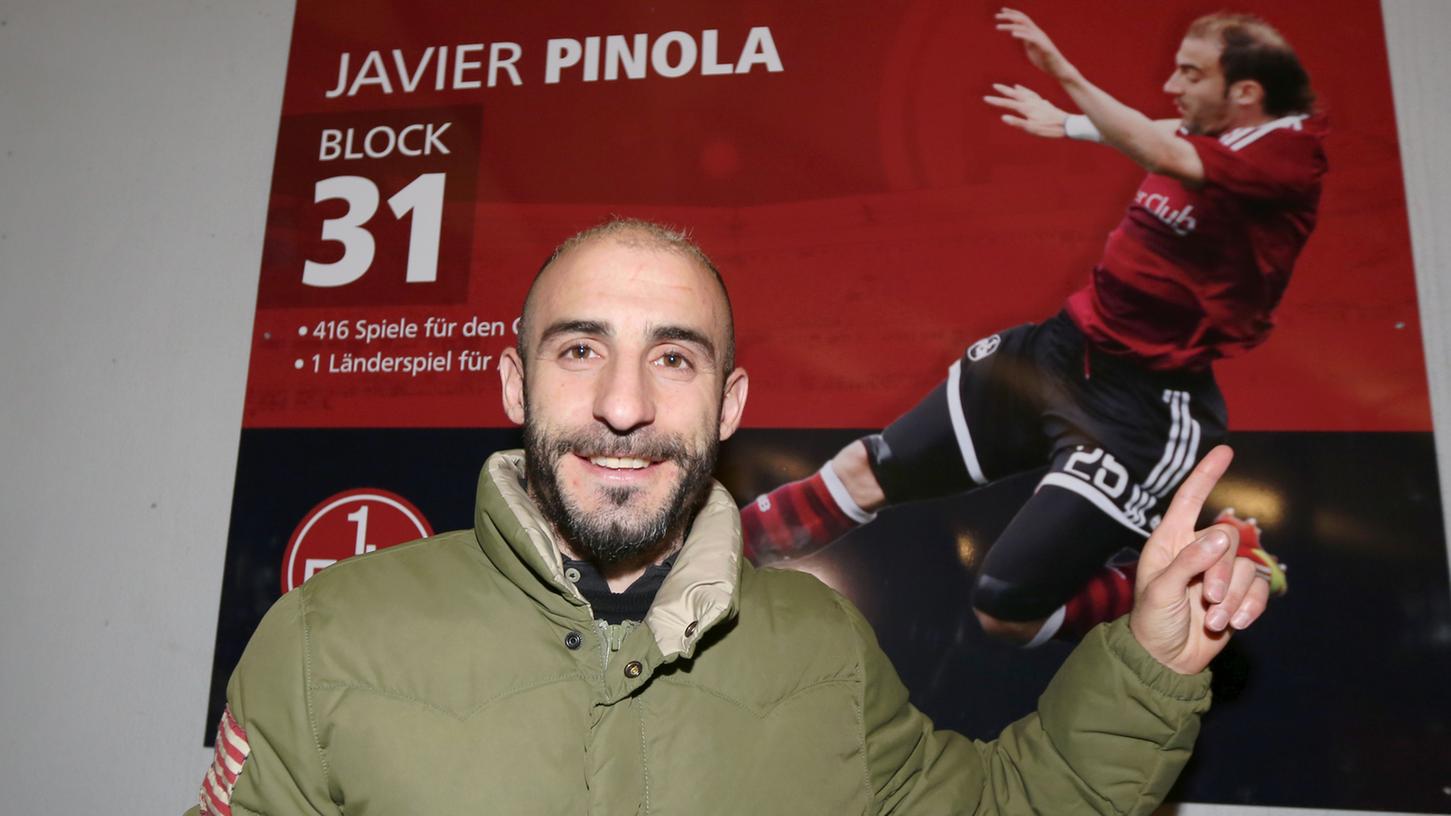 Javier Pinola hat seinen eigenen Block: Der Argentinier verwewigte sich vor dem Pokalspiel gegen Hertha BSC im Grundig-Stadion.