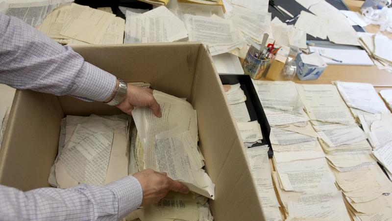 Schluss in Zirndorf: 20 Jahre Stasi-Akten per Hand rekonstruiert