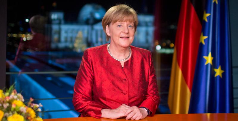 Kanzlerin Merkel mahnt zu Einigkeit gegen Fremdenhass 
