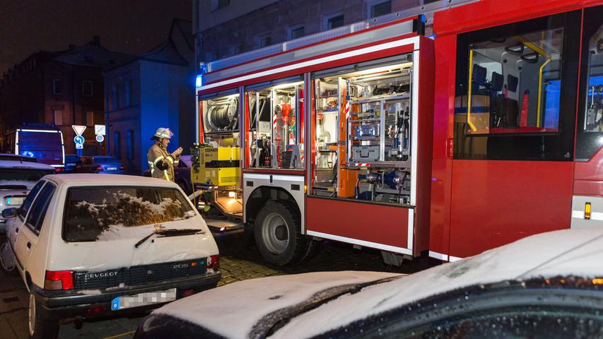 12.000 Schaden: Flachbau in Fürth brennt aus