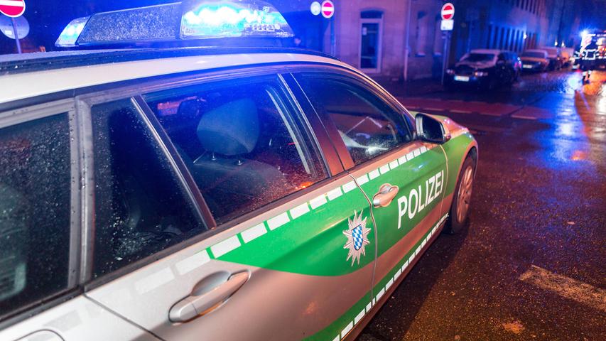 12.000 Schaden: Flachbau in Fürth brennt aus 