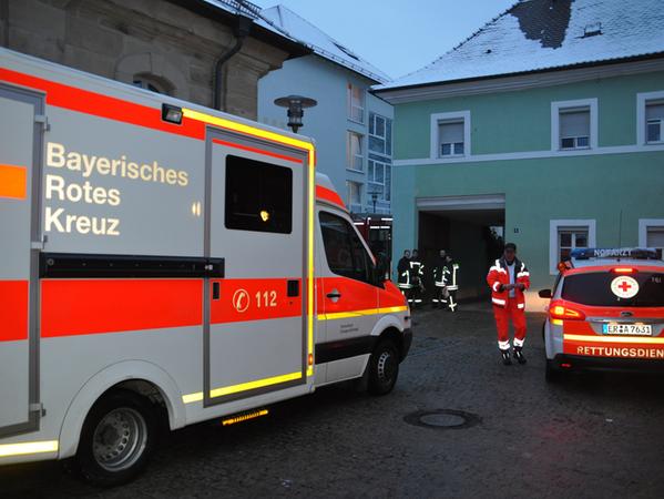 Personal und Rettungskräfte taten alles, um dem Verletzten schnell zu helfen. Personal und Rettungskräfte taten alles, um dem Verletzten schnell zu helfen.