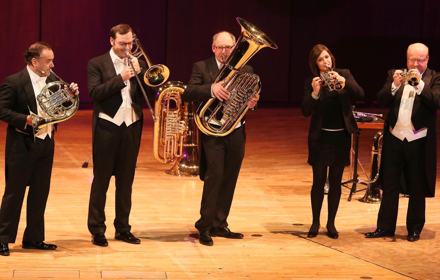 BläserEnsemble Harmonic Brass überzeugte in Erlangen Nordbayern