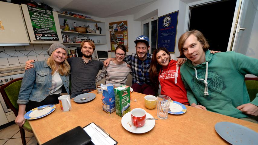 17 Studenten wohnen im Erika-Beyer-Haus unter einem Dach. Treffpunkt ist immer die Küche.